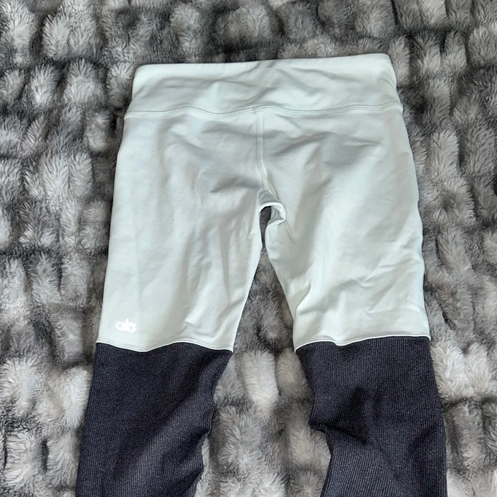 Alo yoga goddess leggings - Picture 2 of 2